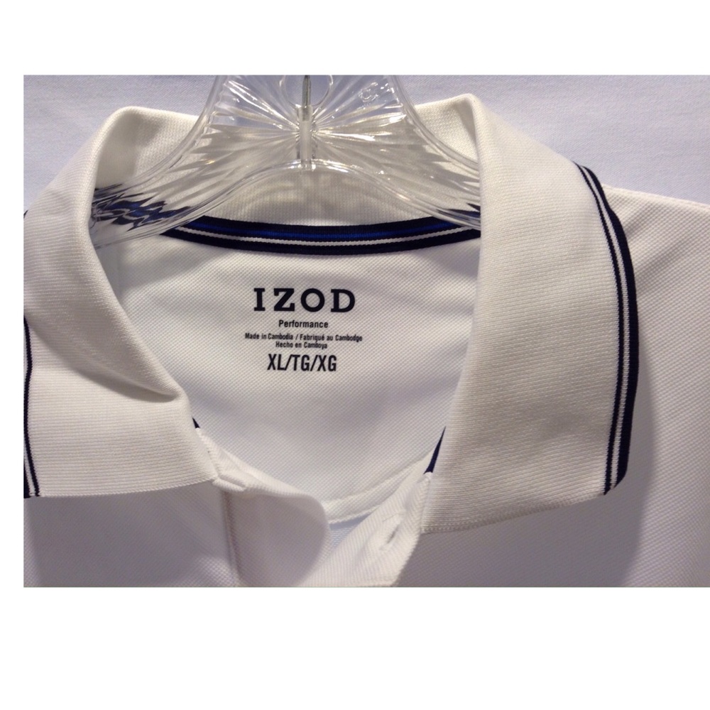 Brand new Men’s Izod Long sleeves shirt. XL/TG